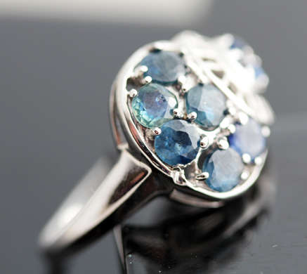 UNUSUAL 'JEWELLERY ART' SAPPHIRE STERLING SILVER RING. 925. ORGANIC SEA SHELL FEEL.
