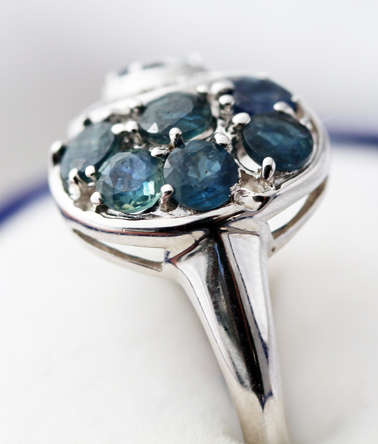 UNUSUAL 'JEWELLERY ART' SAPPHIRE STERLING SILVER RING. 925. ORGANIC SEA SHELL FEEL.