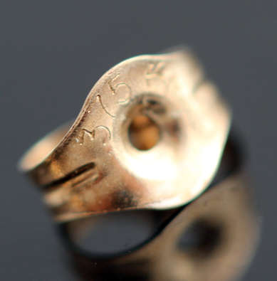 VINTAGE DIAMOND AND 9CT YELLOW GOLD EARRINGS. MODERN TWISTED DESIGN BAGUETTE & ROUND CUT. HALLMARKED