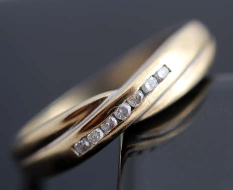 TIMELESS DIAMOND TWIST DESIGN 9CT YELLOW GOLD RING *JEWELLER CERTIF R5460* ENGLISH SHEFFIELD ASSAY