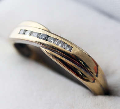 TIMELESS DIAMOND TWIST DESIGN 9CT YELLOW GOLD RING *JEWELLER CERTIF R5460* ENGLISH SHEFFIELD ASSAY