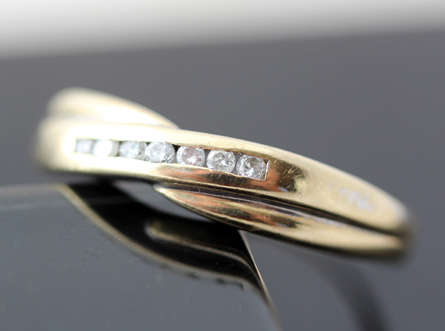 TIMELESS DIAMOND TWIST DESIGN 9CT YELLOW GOLD RING *JEWELLER CERTIF R5460* ENGLISH SHEFFIELD ASSAY