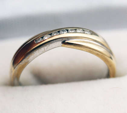 TIMELESS DIAMOND TWIST DESIGN 9CT YELLOW GOLD RING *JEWELLER CERTIF R5460* ENGLISH SHEFFIELD ASSAY
