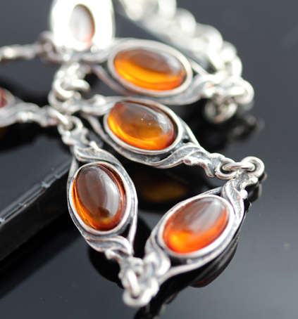 HONEY-HUED BALTIC AMBER STERLING SILVER BRACELET. 925. VINTAGE PIECE