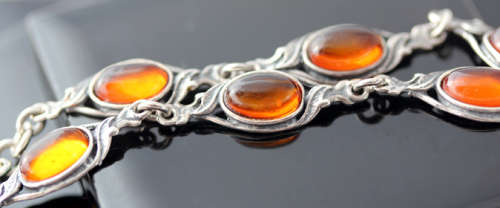 HONEY-HUED BALTIC AMBER STERLING SILVER BRACELET. 925. VINTAGE PIECE