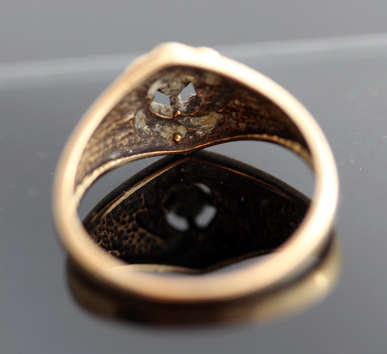 VINTAGE DIAMOND 9CT YELLOW GOLD RING. INTRICATE DESIGN. *JEWELLER CERTIFIED R4890*