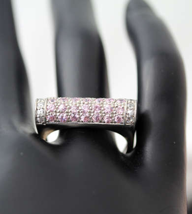 FUNKY PINK AND WHITE GEMSTONE VINTAGE PIECE AVANT GARDE DESIGN STERLING SILVER RING