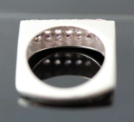 FUNKY PINK AND WHITE GEMSTONE VINTAGE PIECE AVANT GARDE DESIGN STERLING SILVER RING