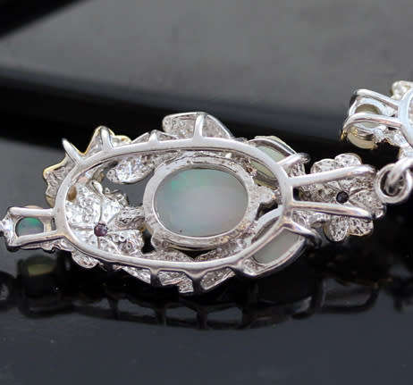 STUNNING HEAVY FLORAL DESIGN FIRE OPAL AND RUBY STERLING SILVER PENDANT AND CHAIN. SOLID 925