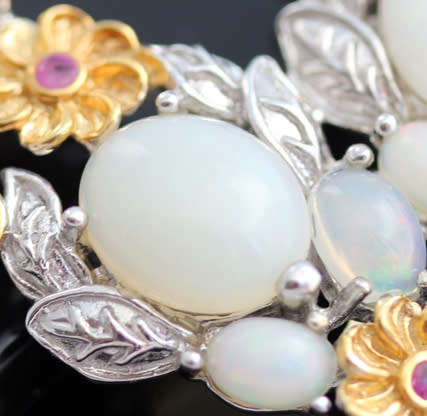 STUNNING HEAVY FLORAL DESIGN FIRE OPAL AND RUBY STERLING SILVER PENDANT AND CHAIN. SOLID 925