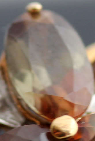 UNUSUAL ANDALUSITE AND DIAMOND 9CT YELLOW GOLD CLUSTER RING BIRMINGHAM ASSAY. CERT AUTHENTICITY incl