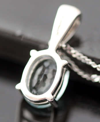 DELICATE ICE BLUE AQUAMARINE 9CT WHITE GOLD PENDANT AND CHAIN. 375
