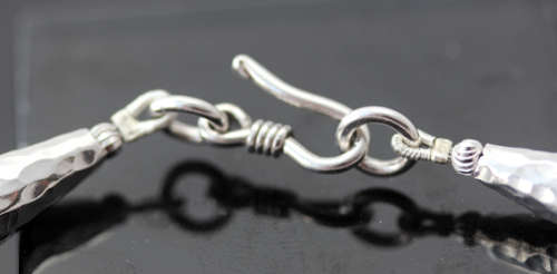 SUMPTUOUS TRIPLE STRAND NATURAL PINK PEARL NECKLACE.  REAL BLUE SAPPHIRE GEMSTONES STERLING SILVER