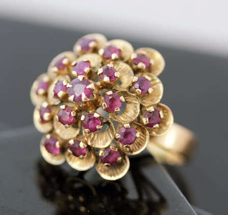 LARGE VINTAGE REAL SPINEL GEMSTONE FLORAL DESIGN 14CT YELLOW GOLD RING. 585