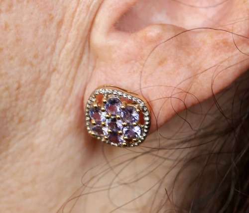 GORGEOUS VINTAGE TANZANITE 2,5ct STUD 10CT YELLOW GOLD EARRINGS AA QUALITY Cert of Authenticity incl