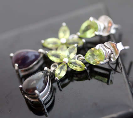 GORGEOUS REAL PERIDOT FLORAL EARRINGS WITH PEAR-CUT BLACK OPAL DROPS IN STERLING SILVER.