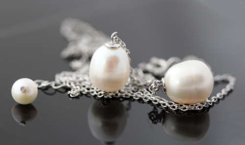 DELICATE LONG Y DESIGN NATURAL PEARL AND CUBIC ZIRCONIA STERLING SILVER PENDANT NECKLACE. 925.
