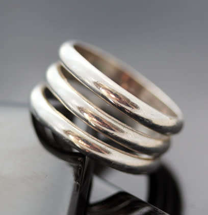 BOLD TRIPLE STRAND MODERN STERLING SILVER RING. 925. HEAVY! 6,83 grams