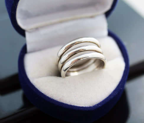 BOLD TRIPLE STRAND MODERN STERLING SILVER RING. 925. HEAVY! 6,83 grams