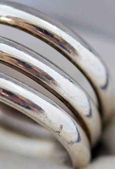 BOLD TRIPLE STRAND MODERN STERLING SILVER RING. 925. HEAVY! 6,83 grams