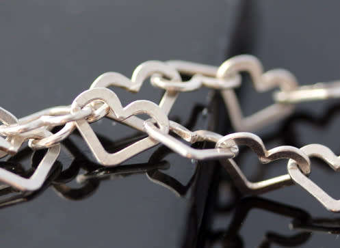 VINTAGE 'MILOR' ITALIAN STERLING SILVER INTERLINKED OPENWORK HEART NECKLACE. 925