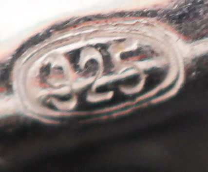 HEAVY 'VERSIL' ITALIAN STERLING SILVER OPENWORK HEART NECKLACE. CRYSTAL DETAIL. 925 VINTAGE PIECE