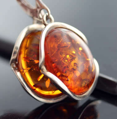 LARGE HANDCRAFTED BALTIC AMBER STERLING SILVER DROP AND DANGLE EARRINGS AMBER FROM POLAND. 49 mm!