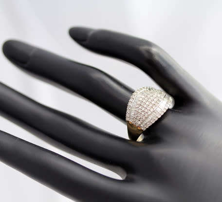 GORGEOUS DIAMOND CLUSTER 9CT YELLOW GOLD RING 1,75CT DIAMONDS! * JEWELLER'S EVALUATION R 56'000.00*