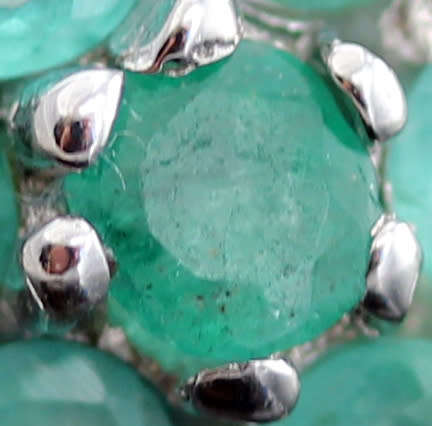 GLAMOROUS NATURAL EMERALD CLUSTER STERLING SILVER RING. 925. LARGE, BOLD! A HEAVY 12,35 grams