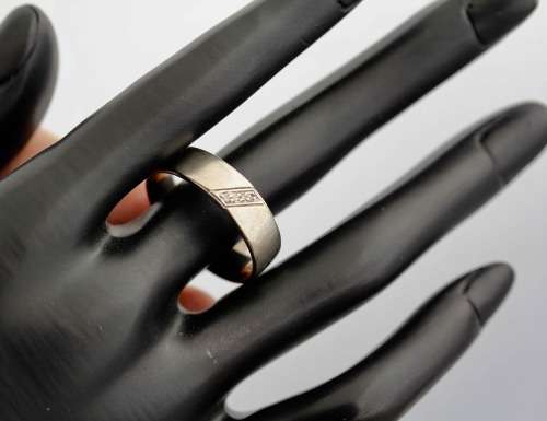 MAN'S 9ct WHITE GOLD DIAMOND WEDDING BAND. VINTAGE BIRMINGHAM ENGLAND ASSAY