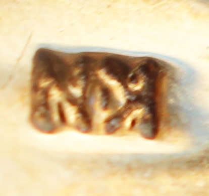 GORGEOUS TANZANITE & DIAMOND FLORAL DESIGN 9CT YELLOW&WHITE GOLD RING. *JEWELLER EVALUATION R8'000*