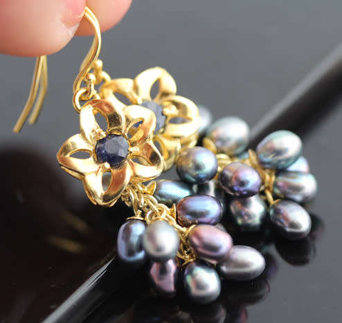 GLAMOROUS SAPPHIRE AND REAL BLACK PEARL GOLD-HUED STERLING SILVER DANGLY EARRINGS. 925