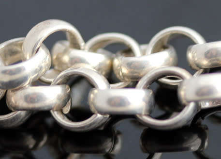 COLLECTABLE VINTAGE STERLING SILVER CABLE CHAIN HEART TAG BRACELET WITH TOGGLE CLOSE