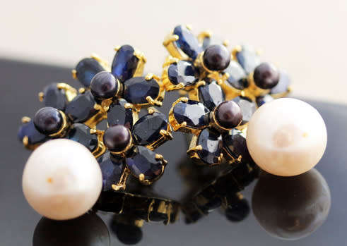 GLAMOROUS LARGE DARK BLUE SAPPHIRE PEARL DROP EARRINGS. STERLING SILVER WITH GOLD HUE FINISH. 925