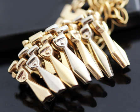 VINTAGE ENGLISH 9CT YELLOW AND WHITE GOLD FRINGE DESIGN PENDANT NECKLACE. 924