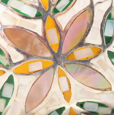 LARGE MOTHER OF PEARL FLORAL HANDCRAFTED MOSAIC DESIGN STERLING SILVER RING. 'JEWLLERY ART!'