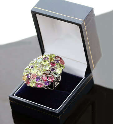 VERY LARGE OVAL MULTI-GEMSTONE (all real!) STERLING SILVER RING MAGNIFICENT DISPLAY OF COLOUR 15,97g