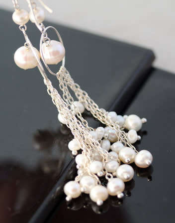 VERY LONG (80mm) WATERFALL CHAIN STERLING SILVER AND CREAMY BAROQUE PEARL DROP EARRINGS. 925