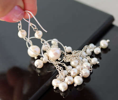 VERY LONG (80mm) WATERFALL CHAIN STERLING SILVER AND CREAMY BAROQUE PEARL DROP EARRINGS. 925