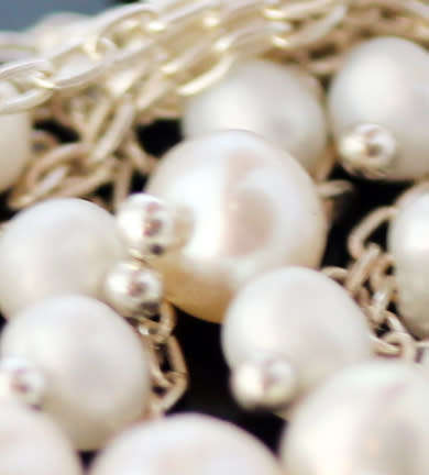 VERY LONG (80mm) WATERFALL CHAIN STERLING SILVER AND CREAMY BAROQUE PEARL DROP EARRINGS. 925