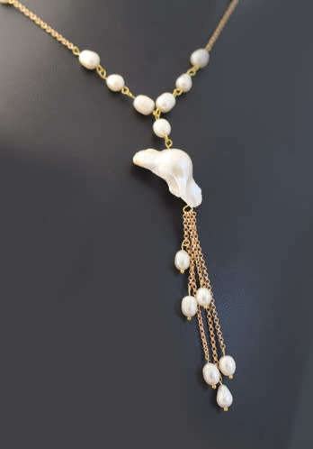 VERY LONG 76cm NECKLACE FEATURING A LARGE NATURAL ORGANIC BAROQUE PEARL. NOT STERLING SILVER.