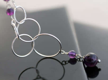 STERLING SILVER OPEN LINK CHAIN NECKLACE WITH AMETHYST AND LARGE ROUND LINKS IN FRONT