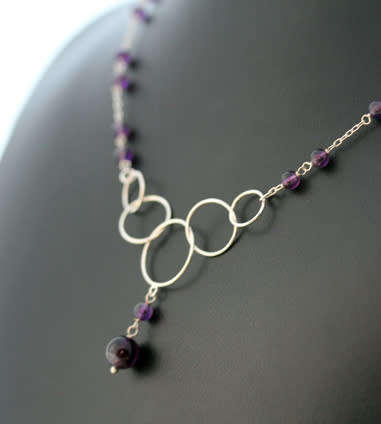 STERLING SILVER OPEN LINK CHAIN NECKLACE WITH AMETHYST AND LARGE ROUND LINKS IN FRONT