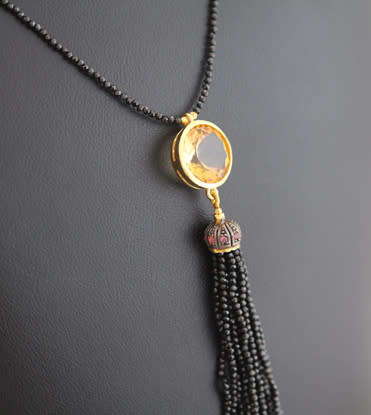 BLACK SPINEL NECKLACE WITH GOLD HUED STERLING SILVER, 8,5 ct CITRINE & SPINEL WATERFALL PENDANT. 925