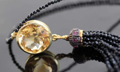 BLACK SPINEL NECKLACE WITH GOLD HUED STERLING SILVER, 8,5 ct CITRINE & SPINEL WATERFALL PENDANT. 925