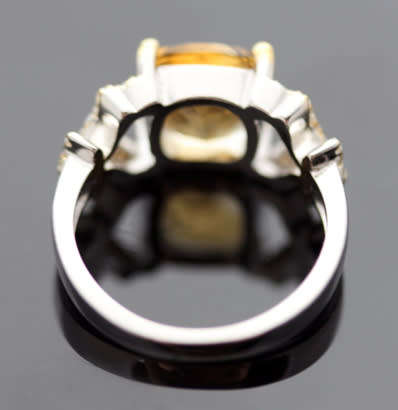 SQUARE-FACETED NATURAL 2,36ct CITRINE STERLING SILVER RING CROSSOVER SHOULDER DETAIL. CZ accents
