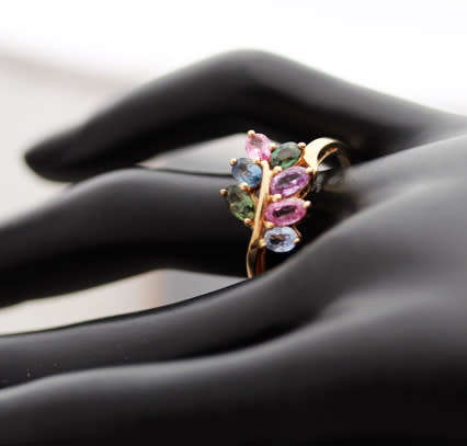 14K YELLOW GOLD NATURAL SAPPHIRE LEAF FROND RING. 375. AFRICA-MINED SAPPHIRES.
