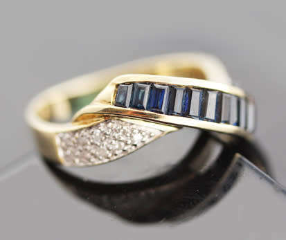 SOLID NATURAL DIAMOND 10CT YELLOW & WHITE GOLD LAB SAPPHIRE RING *JEWELLER EVALUATION R18'000*
