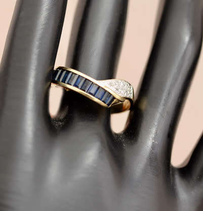 SOLID NATURAL DIAMOND 10CT YELLOW & WHITE GOLD LAB SAPPHIRE RING *JEWELLER EVALUATION R18'000*