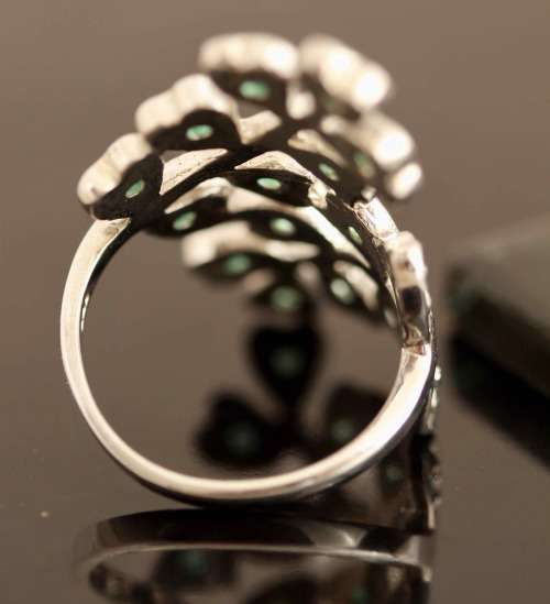 LARGE SOLID STERLING SILVER RING NATURAL AAA GRADE EMERALDS COLUMBIAN MINED